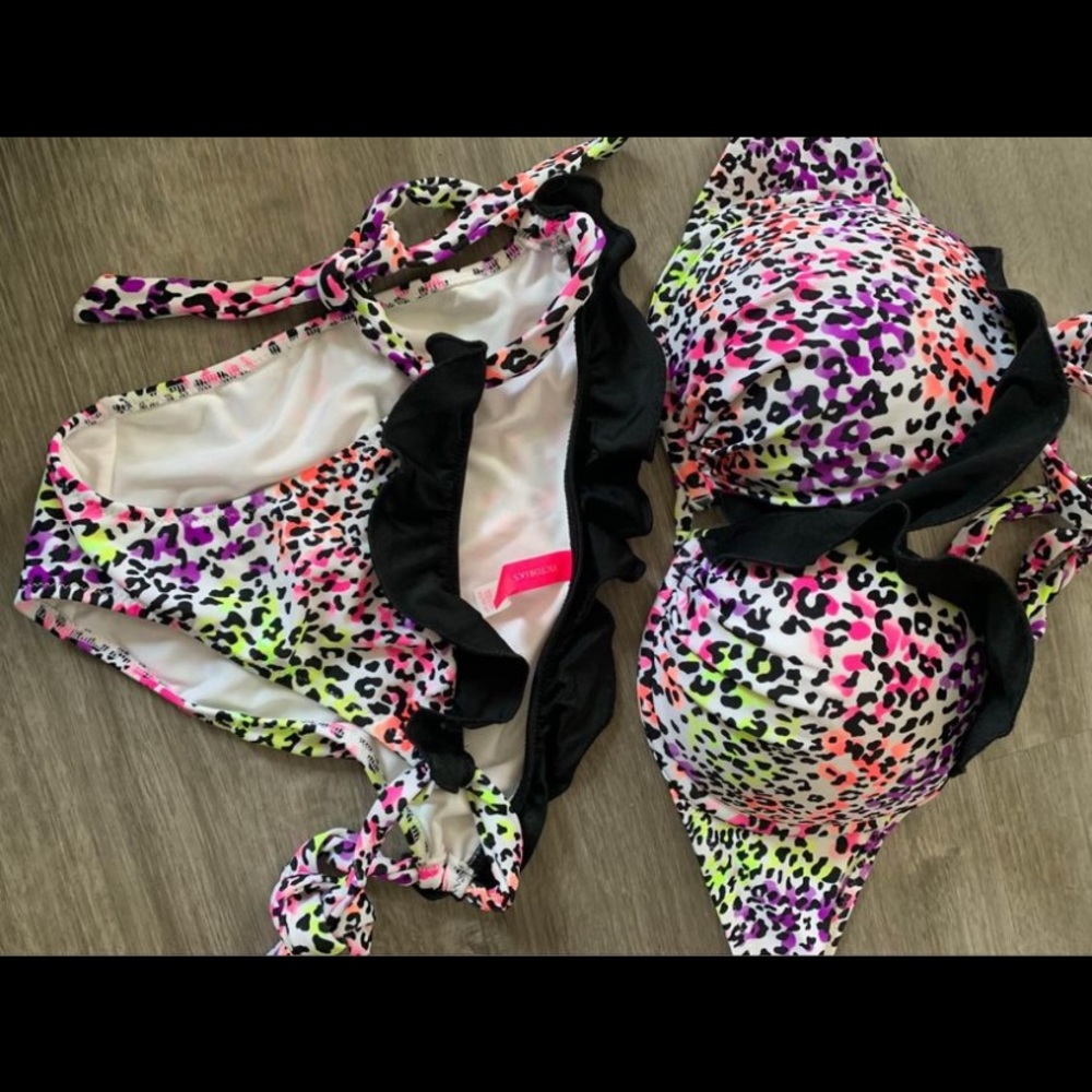 VS swim set, bikini, push-up